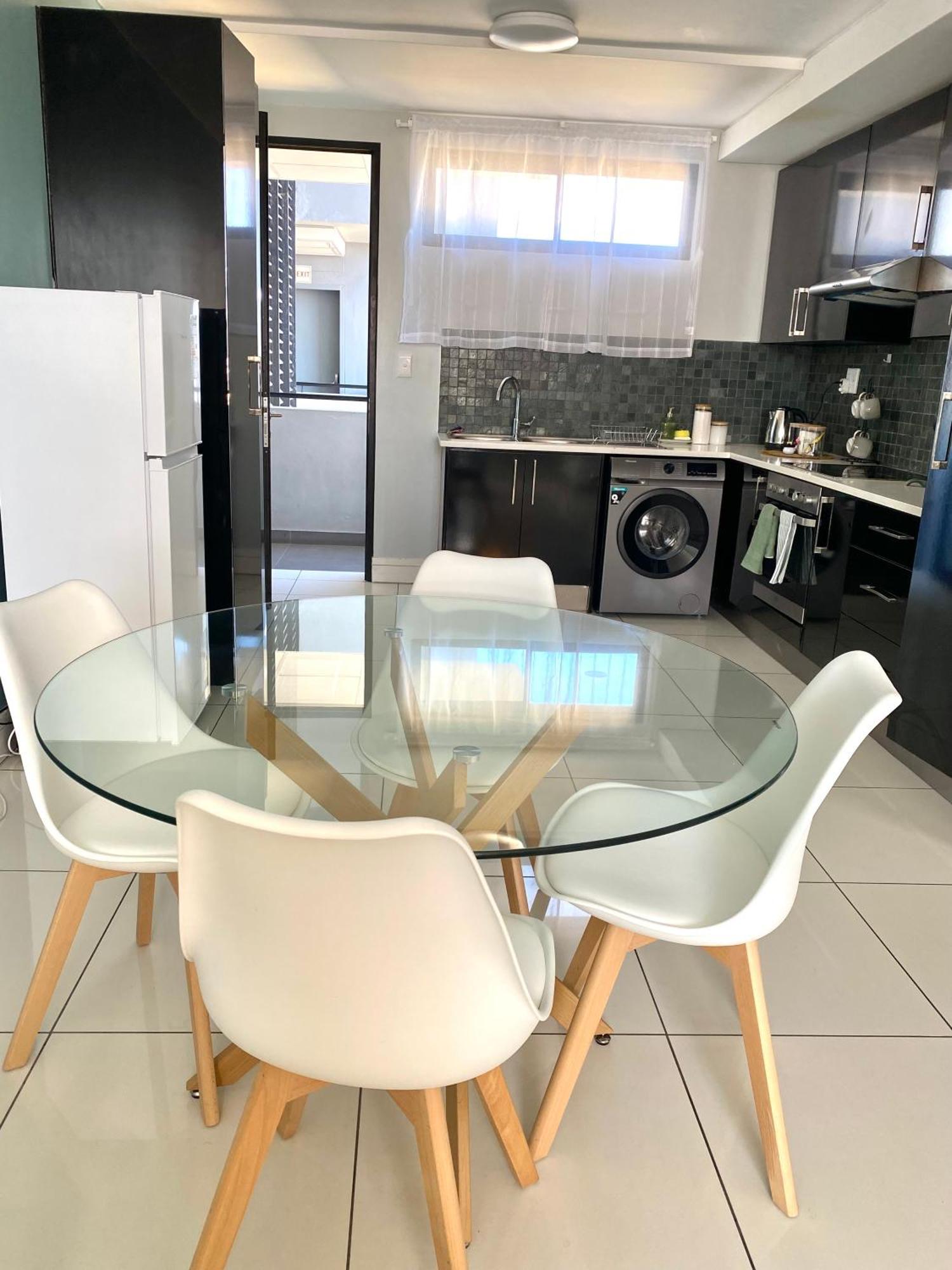 C&J City Centre Airbnb Apartment Windhoek Exterior photo